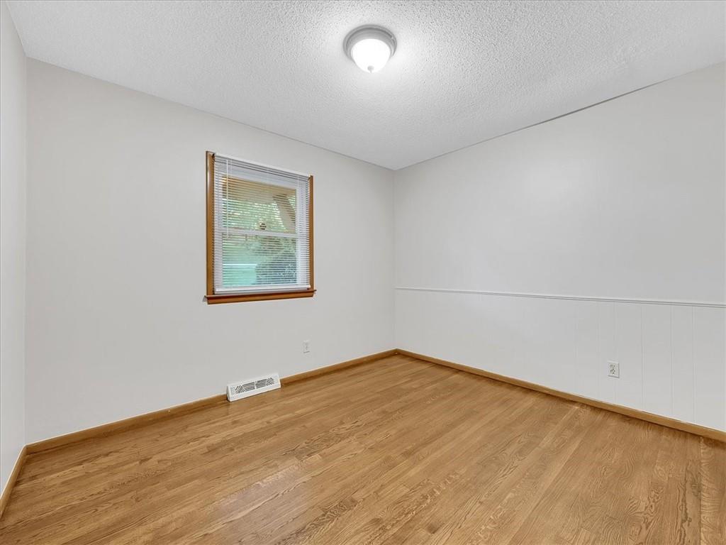 8012 Northwest Cadwallader Road Kansas City, MO 64152 - Photo 20 of 26