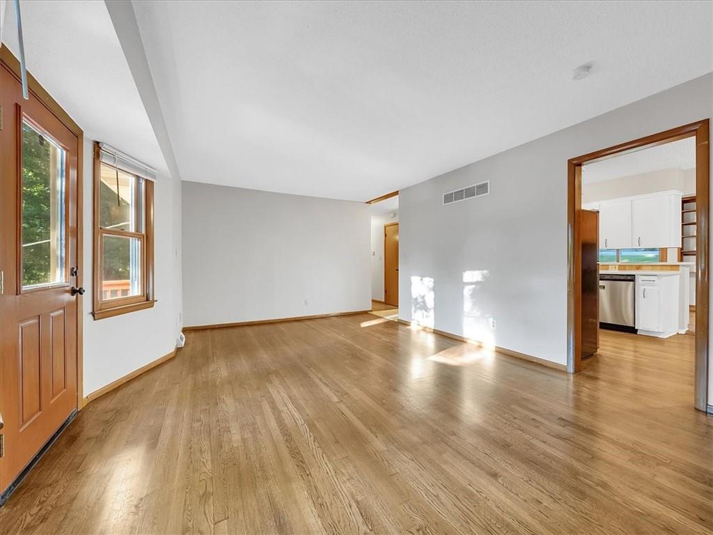 8012 Northwest Cadwallader Road Kansas City, MO 64152 - Photo 5 of 26