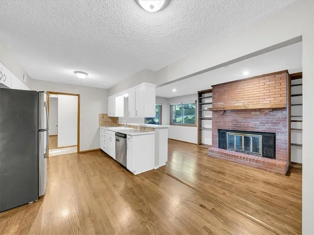 $279,000 | 8012 Northwest Cadwallader Road, Kansas City, MO 64152