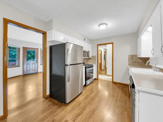 $279,000 | 8012 Northwest Cadwallader Road, Kansas City, MO 64152