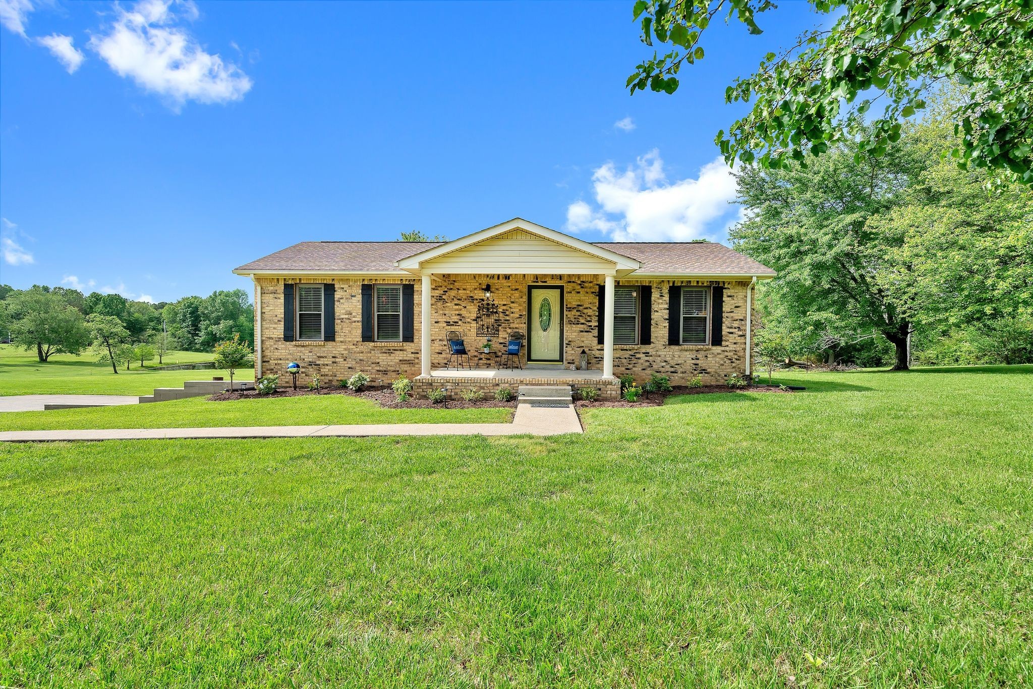 515 Old Stewart Road Tennessee Ridge, TN 37178 - Photo 2 of 47 Gallery Image 2