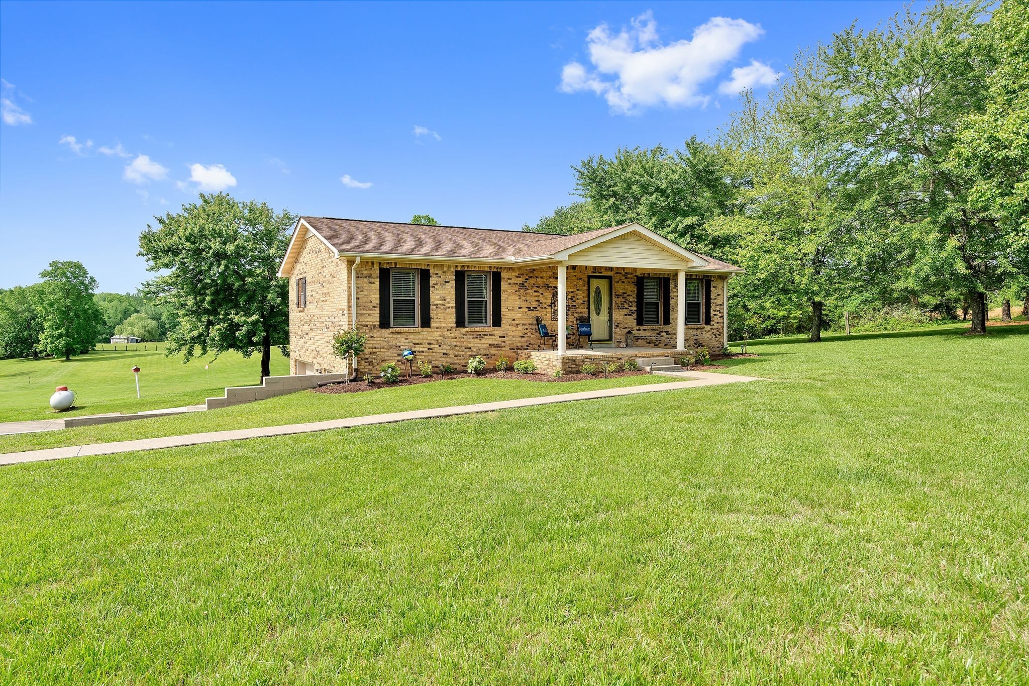 515 Old Stewart Road Tennessee Ridge, TN 37178 - Photo 3 of 47 Gallery Image 3