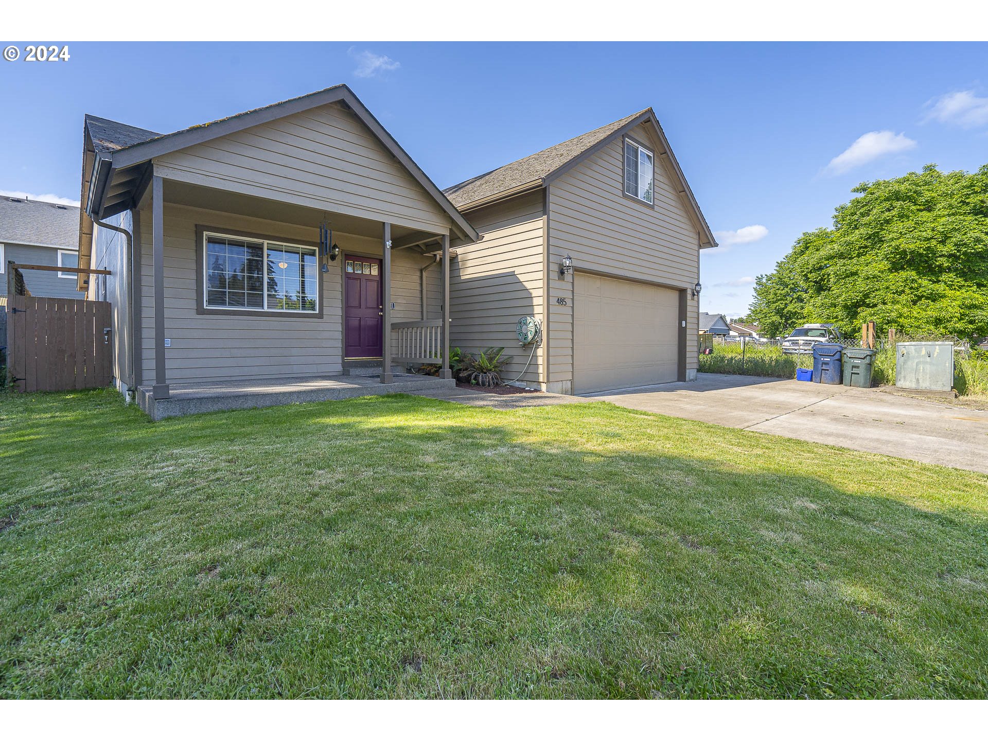 485 Nicholas Drive Springfield, OR 97477 - Photo 3 of 38 Gallery Image 3