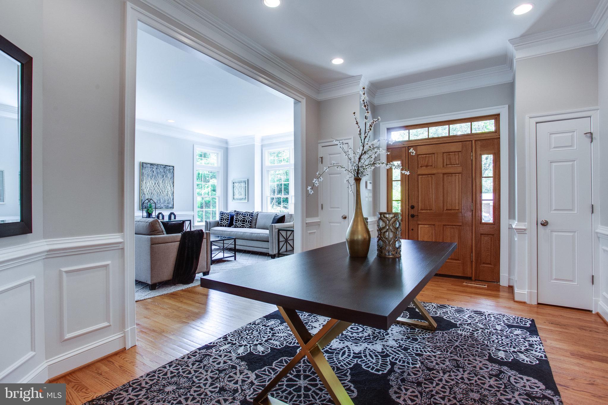 1439 Oakview Drive McLean, VA 22101 - Photo 3 of 48