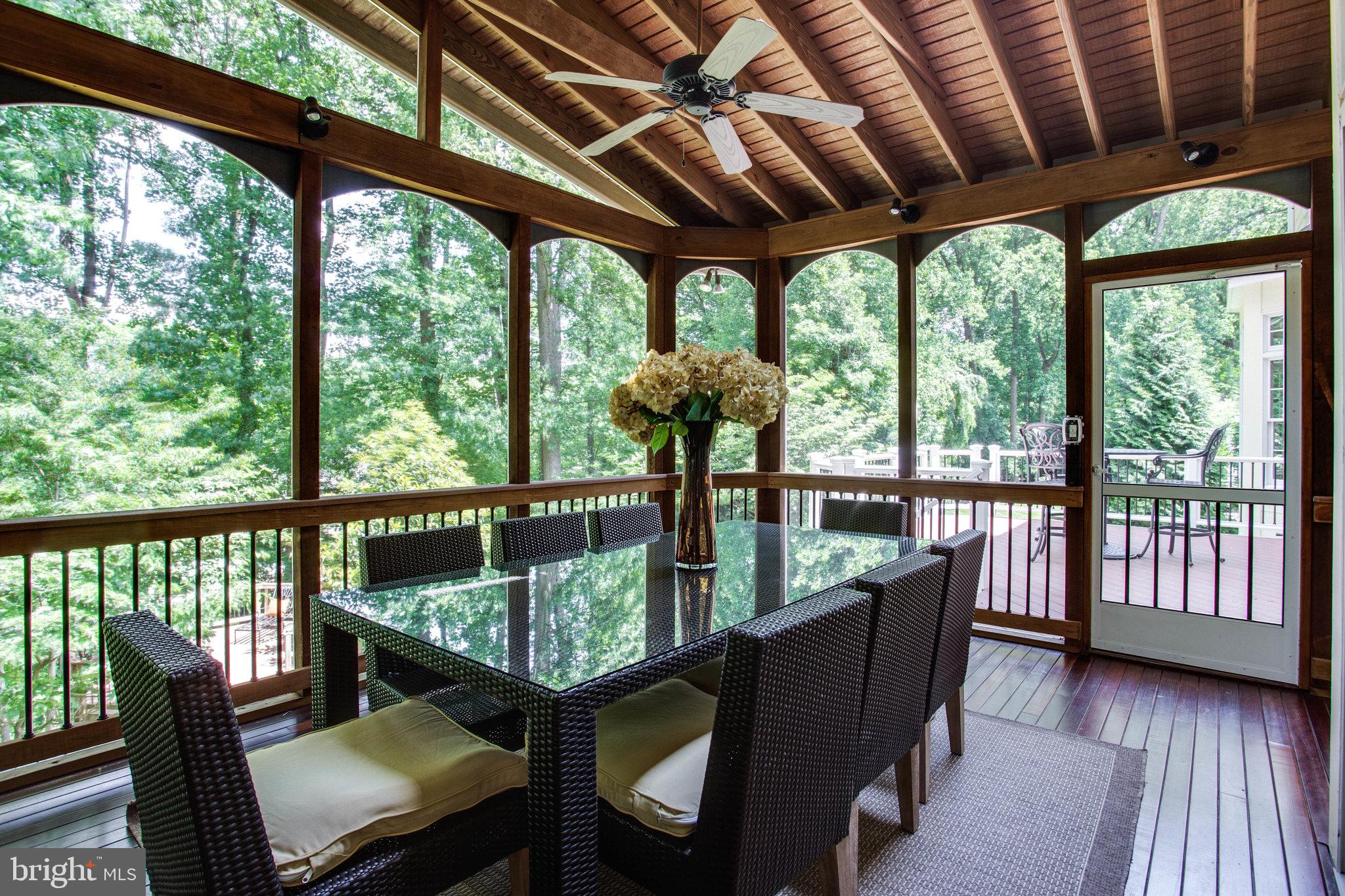 1439 Oakview Drive McLean, VA 22101 - Photo 22 of 48