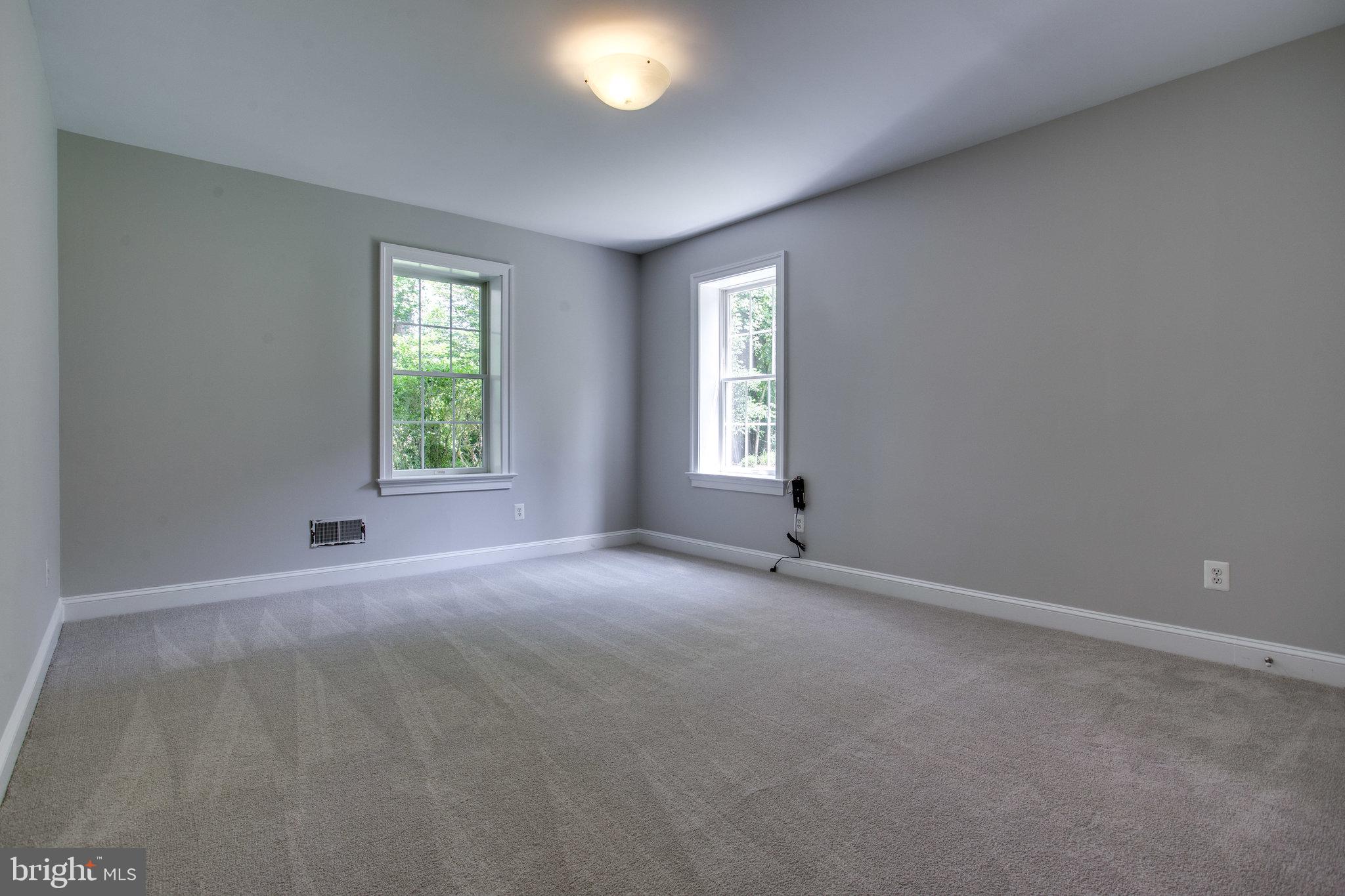 1439 Oakview Drive McLean, VA 22101 - Photo 26 of 48