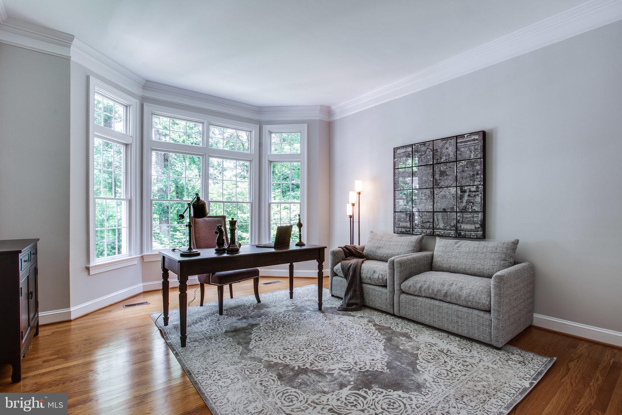 1439 Oakview Drive McLean, VA 22101 - Photo 7 of 48