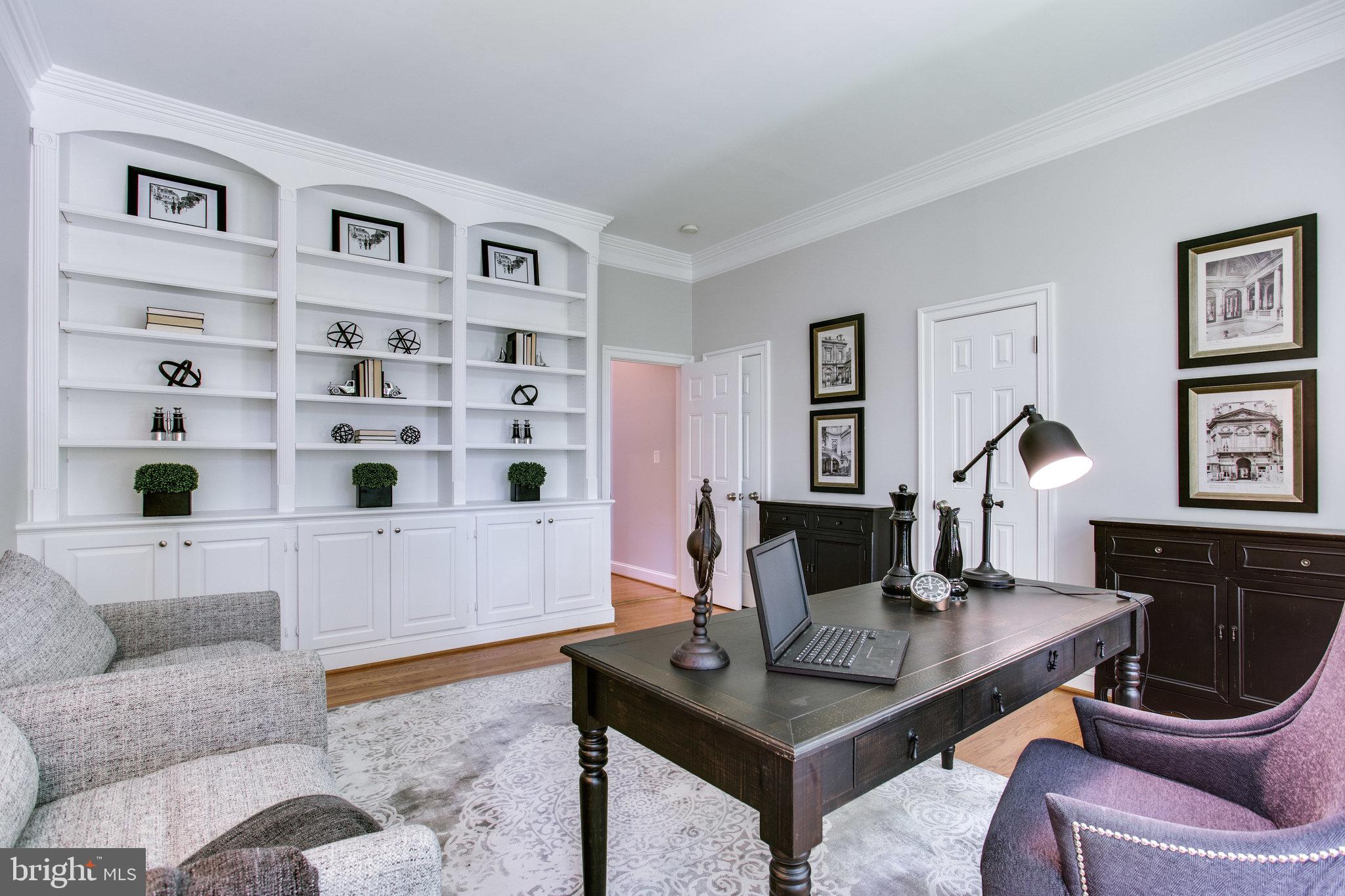 1439 Oakview Drive McLean, VA 22101 - Photo 8 of 48