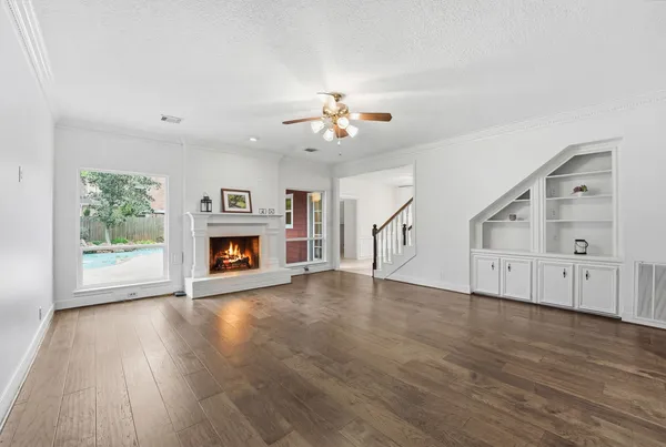 $740,000 | 29 Tanager Trail, The Woodlands, TX 77381