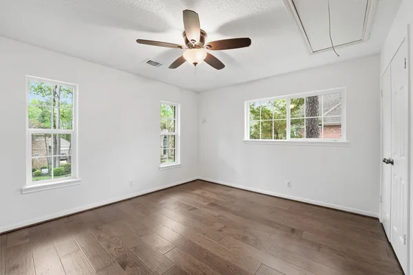 $740,000 | 29 Tanager Trail, The Woodlands, TX 77381