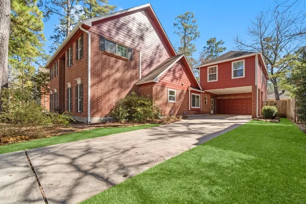 $740,000 | 29 Tanager Trail, The Woodlands, TX 77381