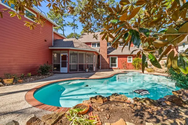 $740,000 | 29 Tanager Trail, The Woodlands, TX 77381