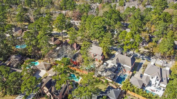 $740,000 | 29 Tanager Trail, The Woodlands, TX 77381