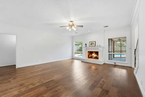 $740,000 | 29 Tanager Trail, The Woodlands, TX 77381