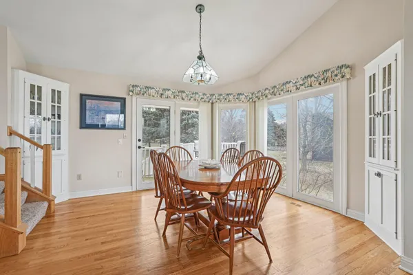 $674,900 | 221 Crystal Drive, Hartland, WI 53029