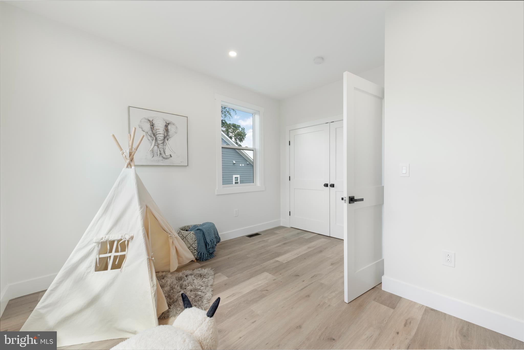 4911 Bayard Boulevard Bethesda, MD 20816 - Photo 26 of 49