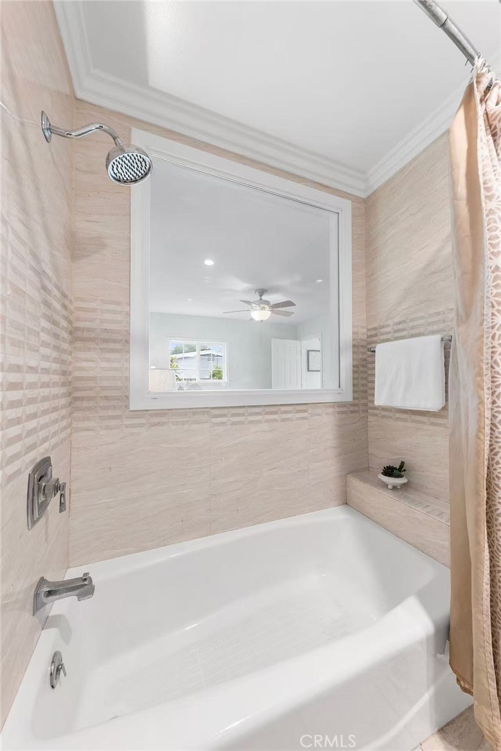 511 Dalesford Drive La Puente, CA 91744 - Photo 20 of 37 a bathroom with a bathtub