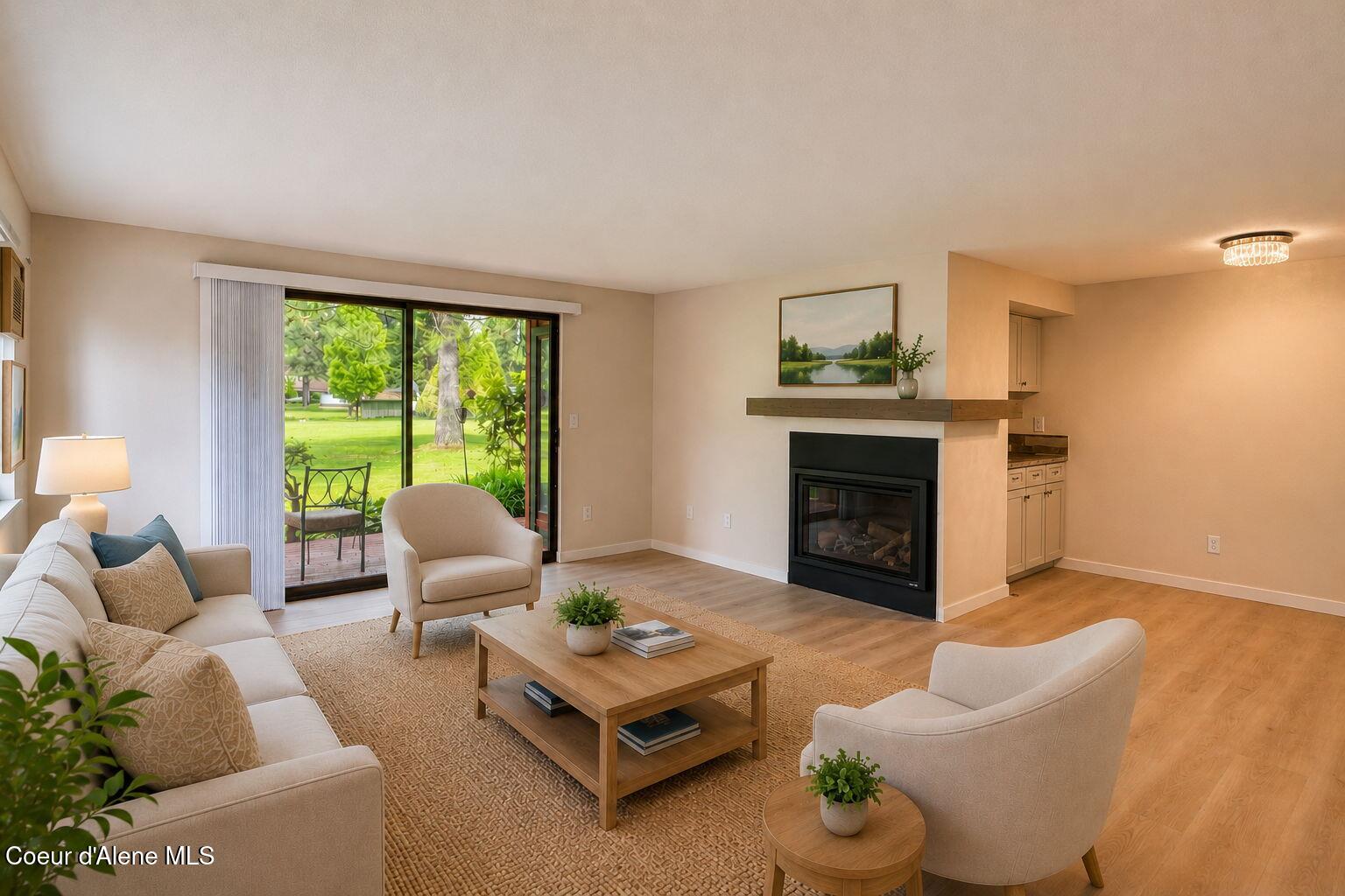 5299 West Green Court, Unit 2 Rathdrum, ID 83858 - Photo 9 of 49 Living Room