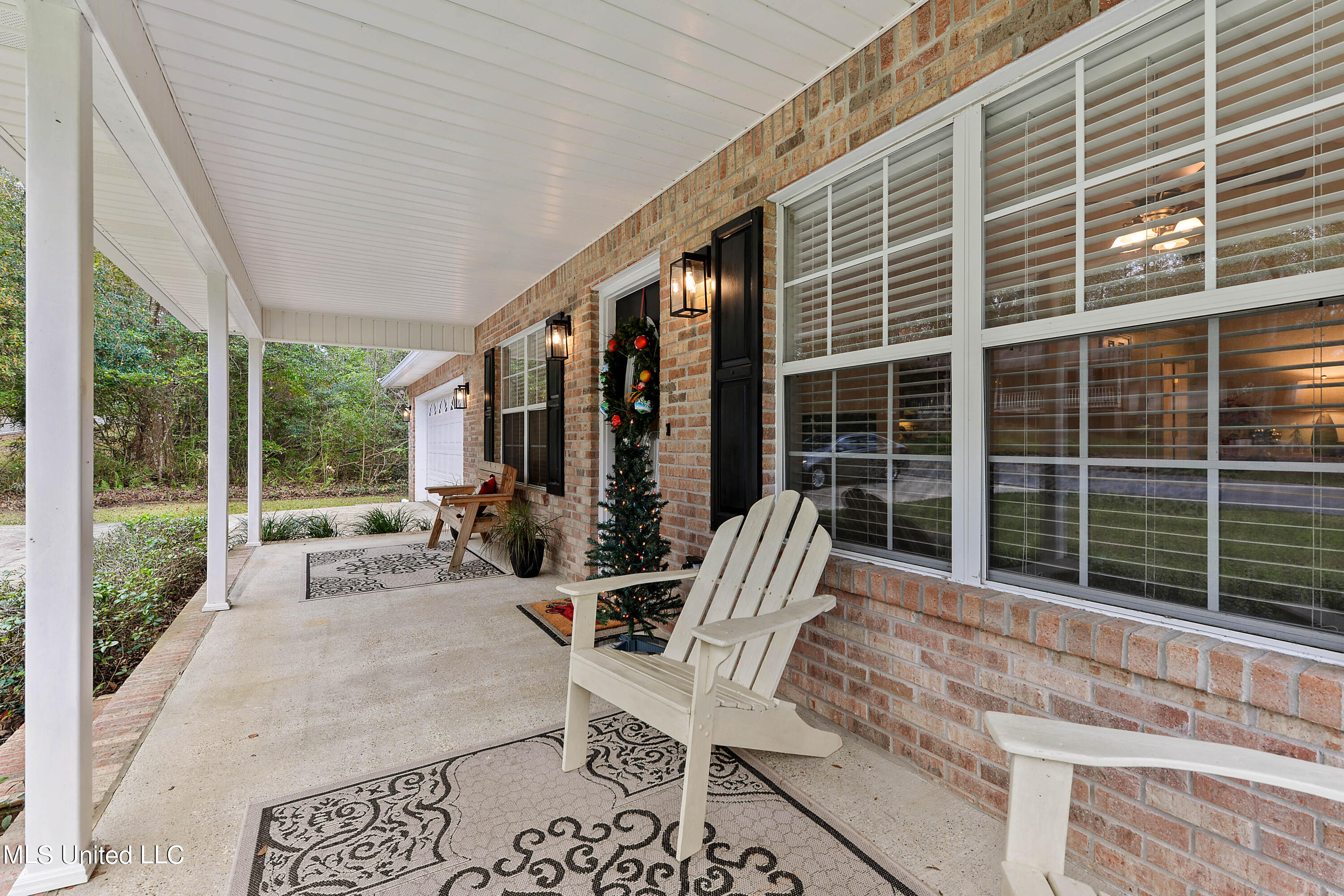 6205 Ridge Road Ocean Springs, MS 39564 - Photo 3 of 23 Front Porch