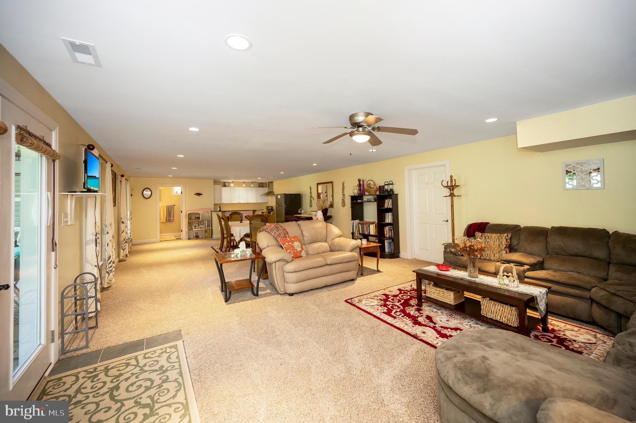 28229 Beech Drive Rhoadesville, VA 22542 - Photo 36 of 62 a living room with furniture and a couch