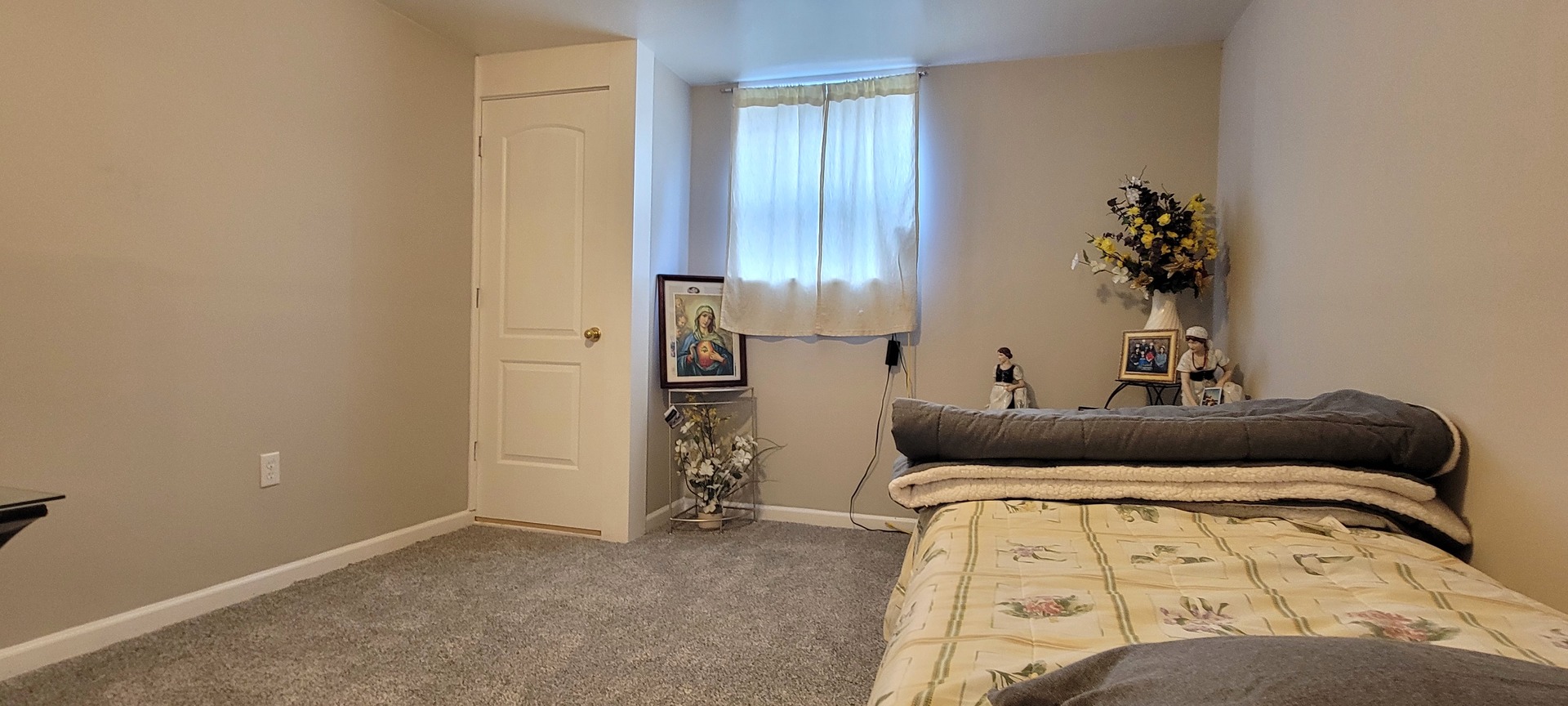 210 Ridge Circle Streamwood, IL 60107 - Photo 14 of 15 Gallery Image 14