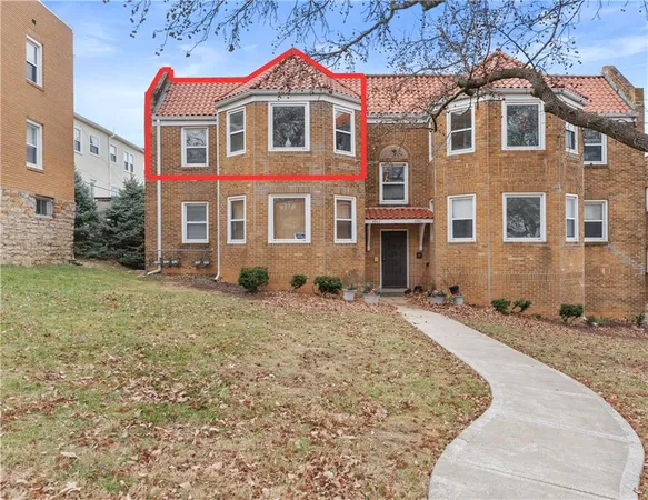 $187,500 | 4942 Walnut Street, Unit 2 SOUTH, Kansas City, MO 64112