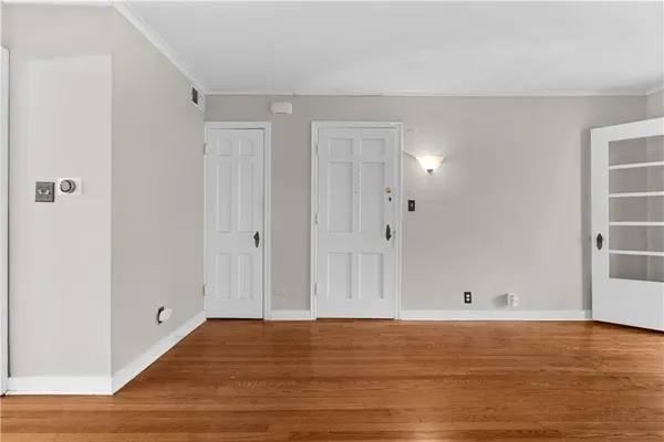 $187,500 | 4942 Walnut Street, Unit 2 SOUTH, Kansas City, MO 64112