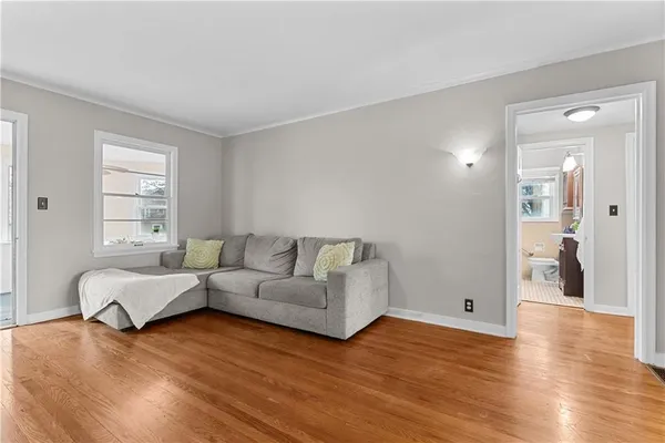 $187,500 | 4942 Walnut Street, Unit 2 SOUTH, Kansas City, MO 64112
