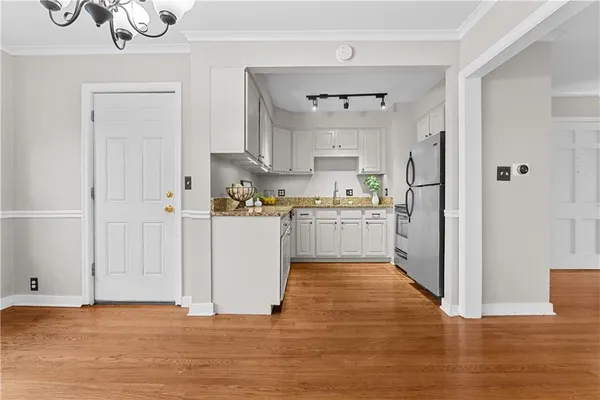 $187,500 | 4942 Walnut Street, Unit 2 SOUTH, Kansas City, MO 64112