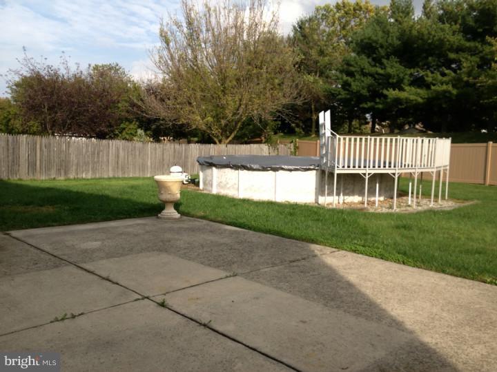 41 Manchester Road Sewell, NJ 08080 - Photo 14 of 19 Pool