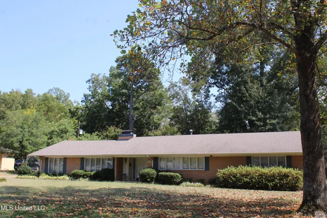 $339,000 | 315 Highland Terrace, Holly Springs, MS 38635