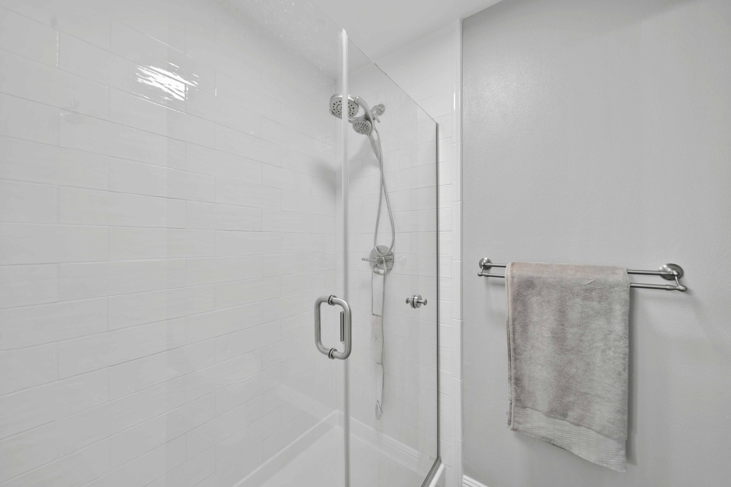 1928 Bechelli Lane Redding, CA 96002 - Photo 34 of 67 Master Shower Stall