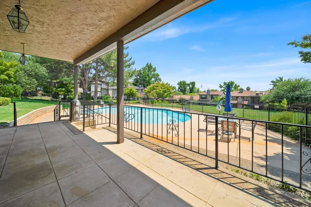 $425,000 | 1928 Bechelli Lane, Redding, CA 96002