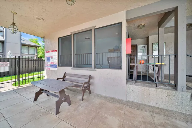 $425,000 | 1928 Bechelli Lane, Redding, CA 96002