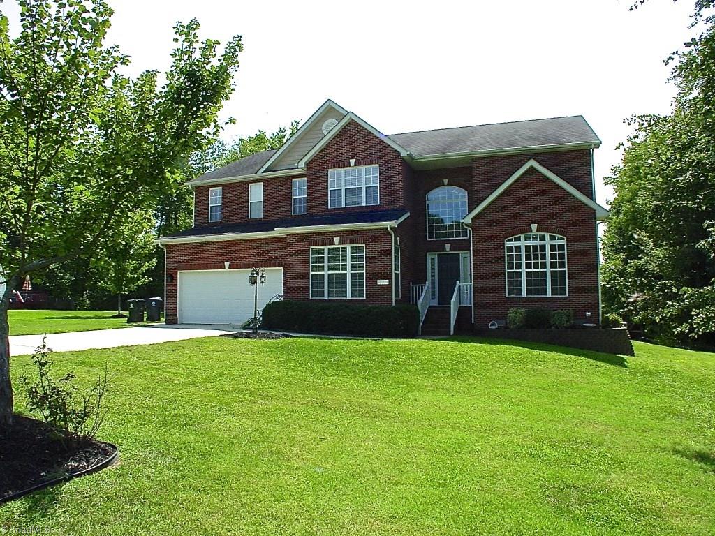 711 Number Ten Way Oak Ridge, NC 27310 - Photo 1 of 25 Great home in Oak Ridge convenient to Greensboro and Winston Salem. 5 bedrooms, 3 and 1/2 baths. Large level yard to entertain and enjoy.