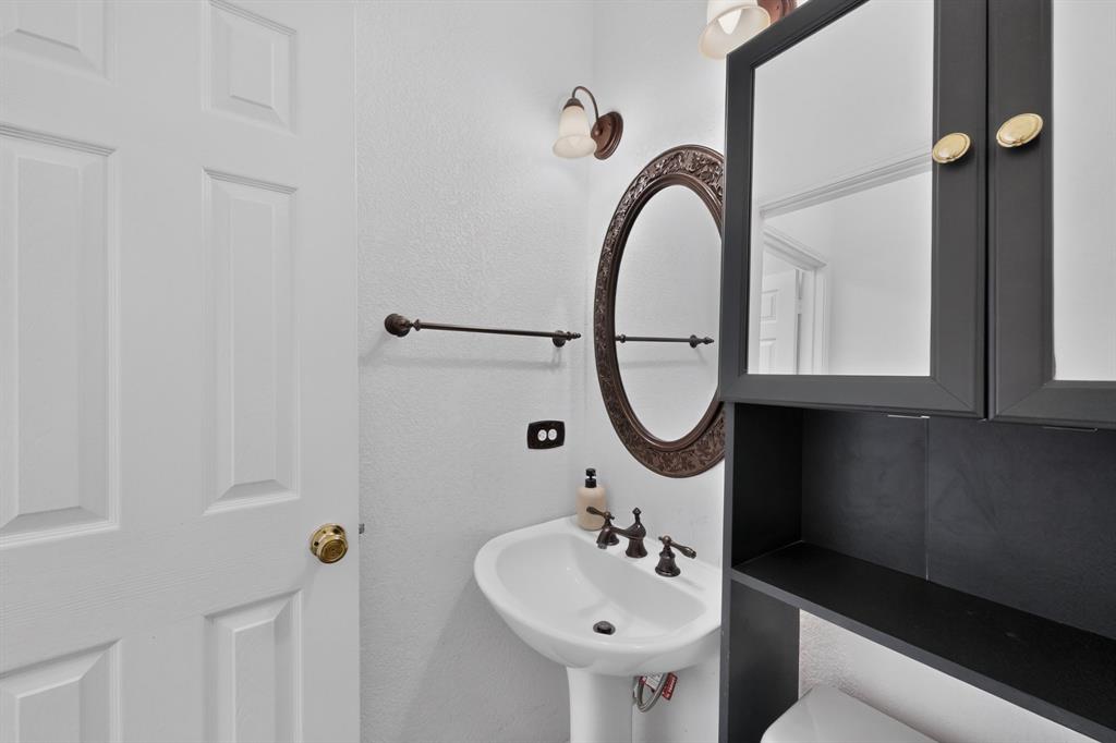 1533 Rustic Trail Allen, TX 75002 - Photo 16 of 37 Gallery Image 16
