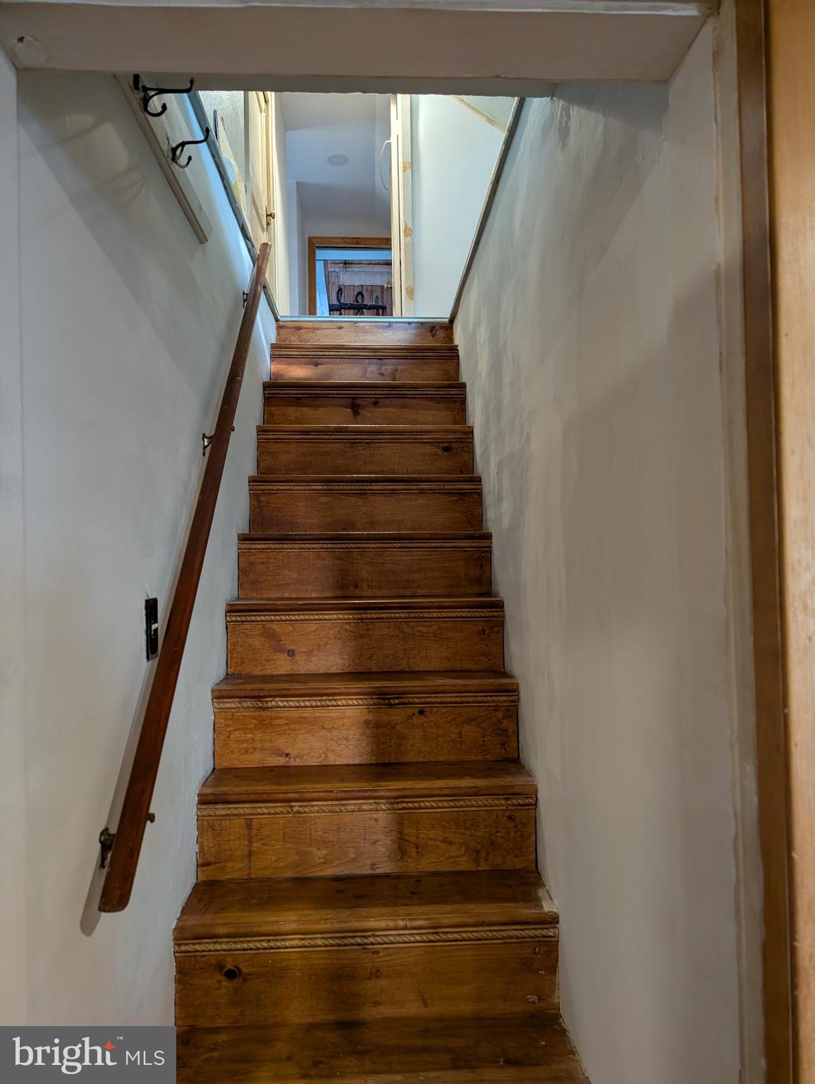 428 East Baltimore Street Taneytown, MD 21787 - Photo 42 of 55 a view of entryway