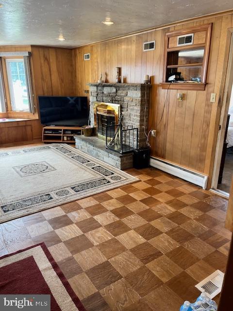 428 East Baltimore Street Taneytown, MD 21787 - Photo 8 of 55 family room