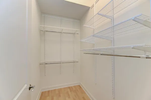 $389,000 | 799 Graceland Avenue, Unit 506A, Des Plaines, IL 60016