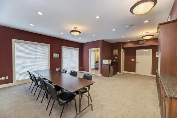 $389,000 | 799 Graceland Avenue, Unit 506A, Des Plaines, IL 60016