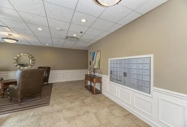 $389,000 | 799 Graceland Avenue, Unit 506A, Des Plaines, IL 60016