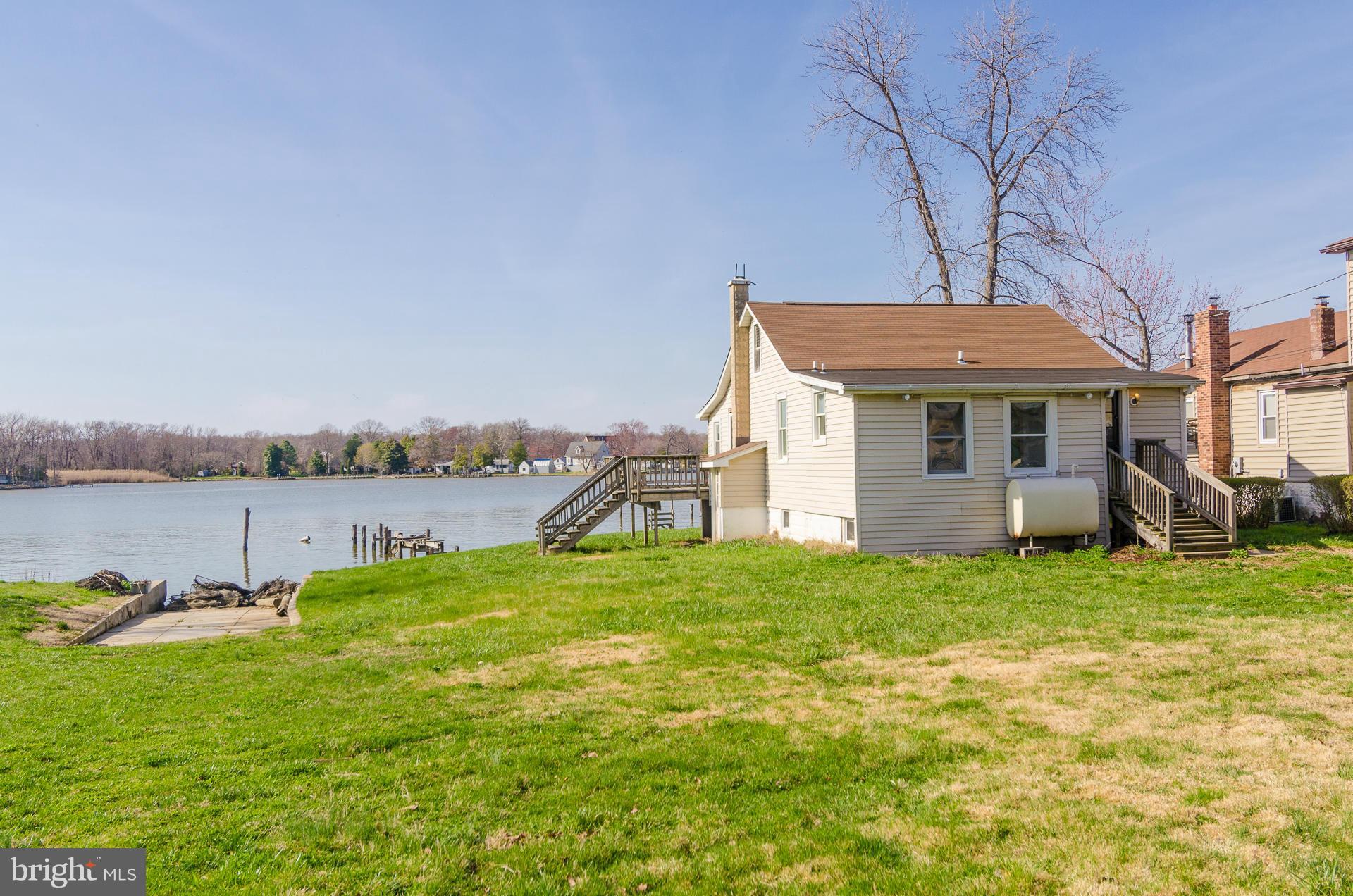 2538 Island View Road Essex, MD 21221 - Photo 5 of 30 Exterior (General)