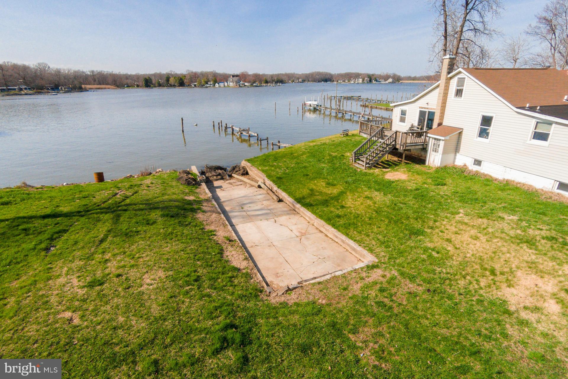 2538 Island View Road Essex, MD 21221 - Photo 6 of 30 Exterior (General)