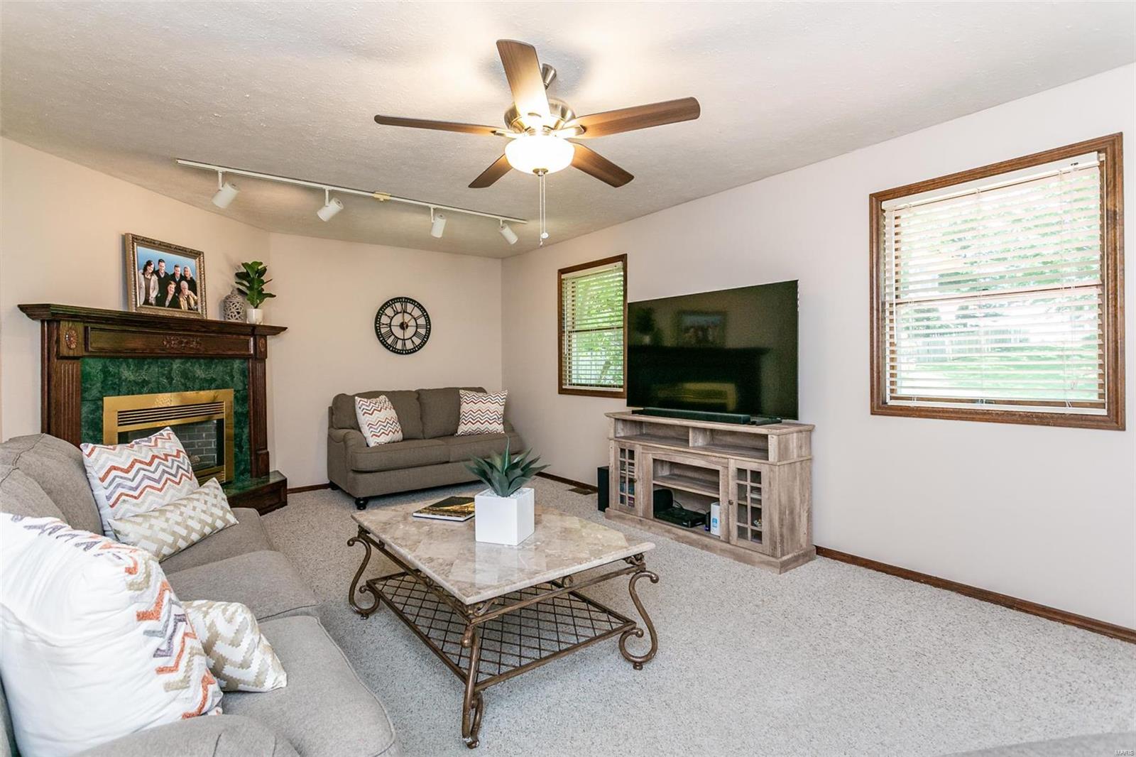 1924 Duke Street Edwardsville, IL 62025 - Photo 20 of 42 Gallery Image 20