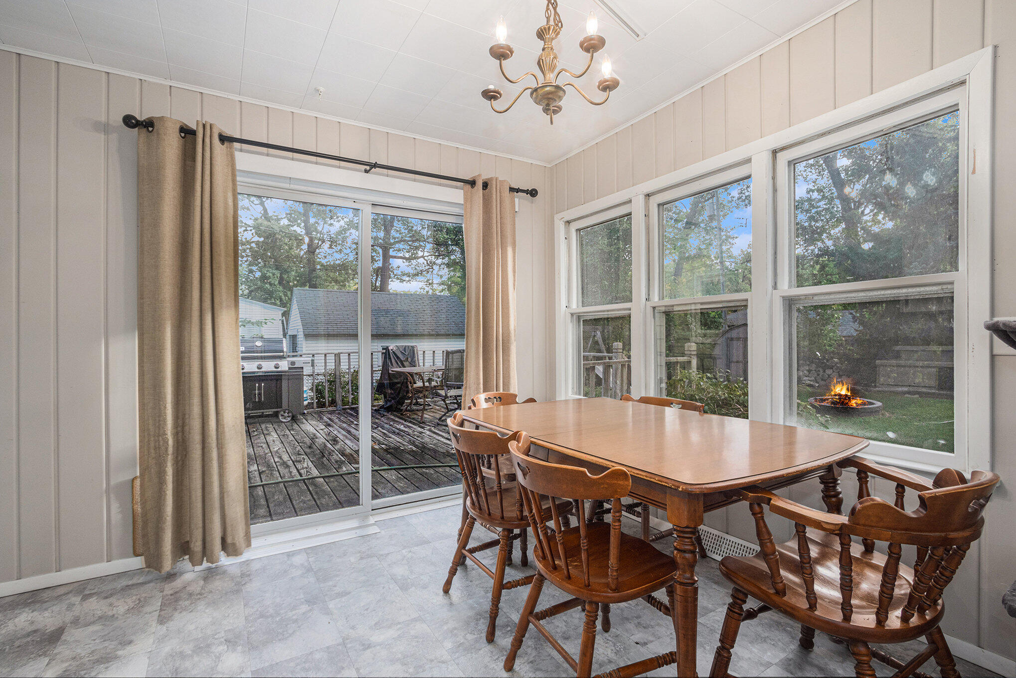 922 Quarterline Road Muskegon, MI 49442 - Photo 8 of 21 013_mhw_0629_6539