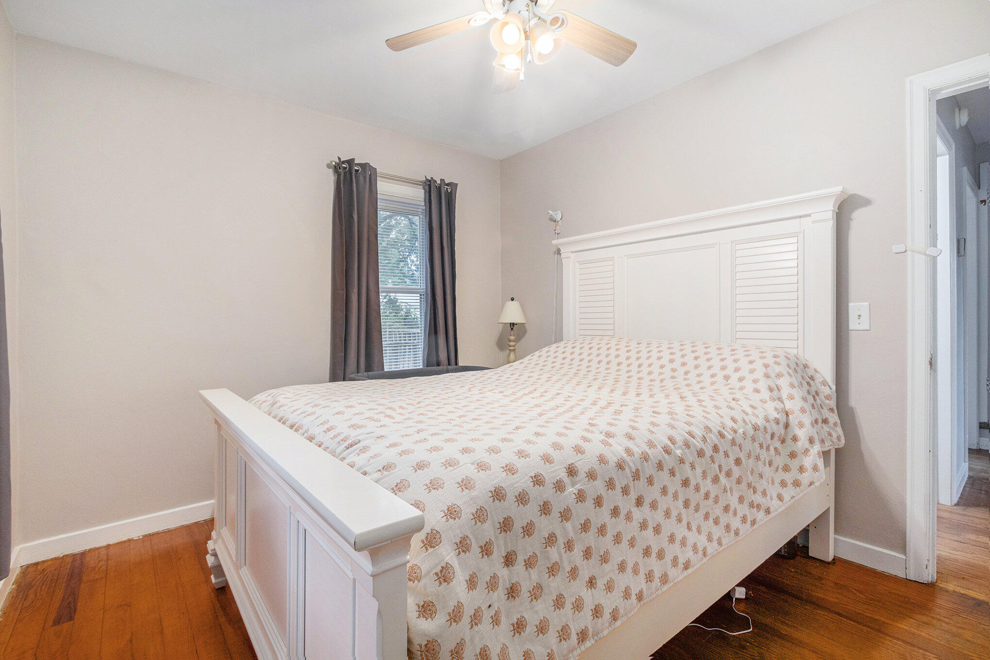 922 Quarterline Road Muskegon, MI 49442 - Photo 9 of 21 011_mhw_0629_6529