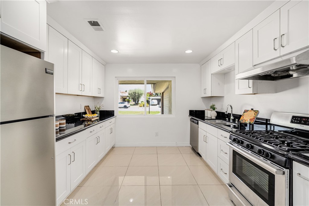 458 West Winnie Way Arcadia, CA 91007 - Photo 9 of 33