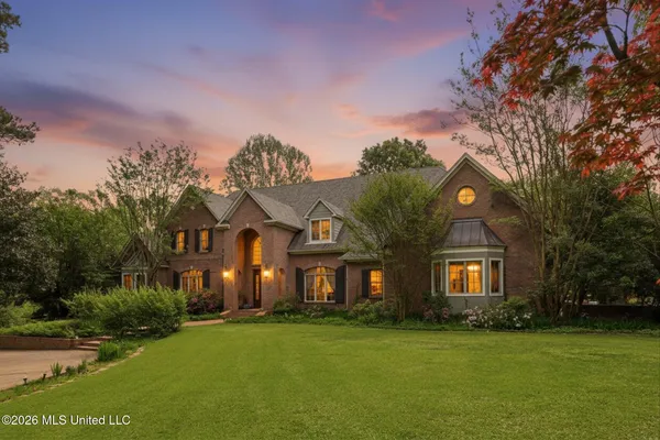 $1,595,000 | 136 Swan Sea Lane, Madison, MS 39110