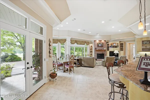 $1,595,000 | 136 Swan Sea Lane, Madison, MS 39110