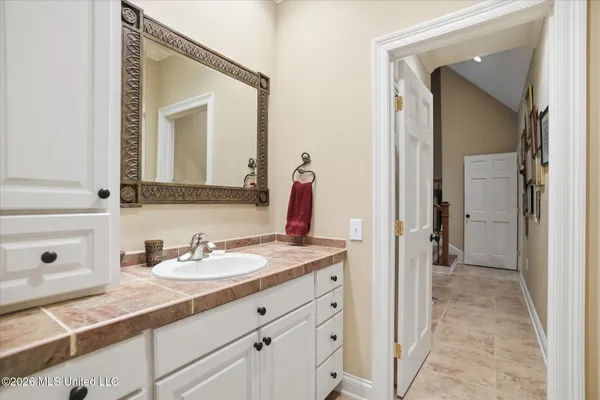 $1,595,000 | 136 Swan Sea Lane, Madison, MS 39110